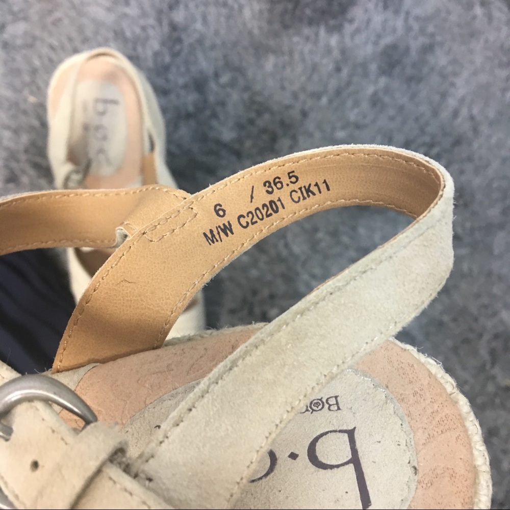 Reduced‼️BOC Leather Wedge Sandal - Picture 3 of 4